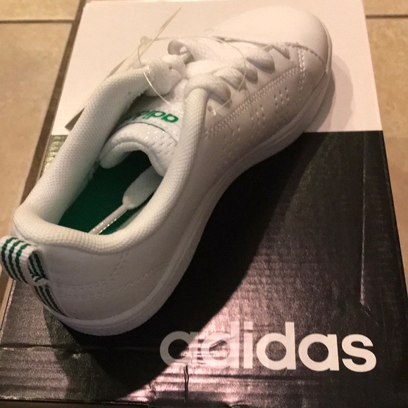 Adidas kids sneakers unisex, black Friday 2020🎉🎊 - Picture 5 of 6